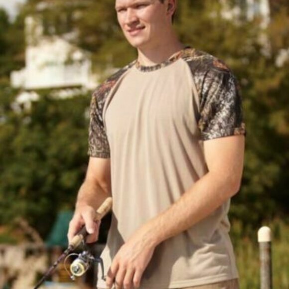 Mens Mossy Oak Break Up CAMO RAGLAN SHIRT Camoflauge Hunting Gear 609741 S - Picture 1 of 1